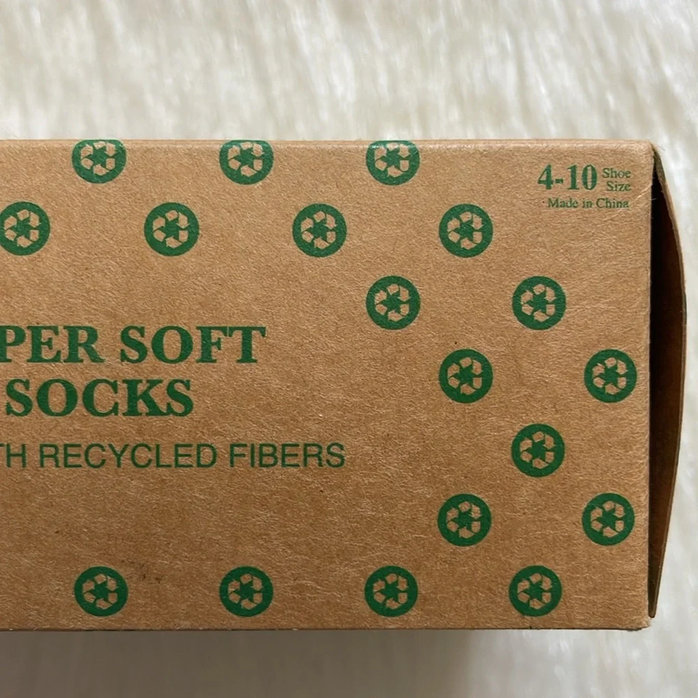 Winter Essentials Black & White Super Soft Recycled Fiber Socks 2 Pairs Box Set